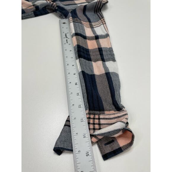 Olive‎ & Oak Plaid Long Sleeve Flannel Button Down Shirt Top Navy Pink Medium - Picture 8 of 8